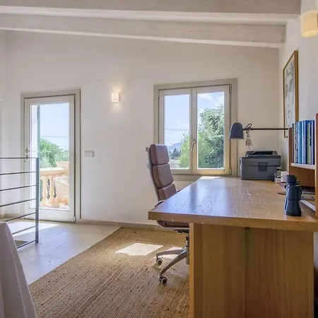 Villa La Telaranya - Luxury With Heated Pool Close To Port Pollenca Port de Pollenca